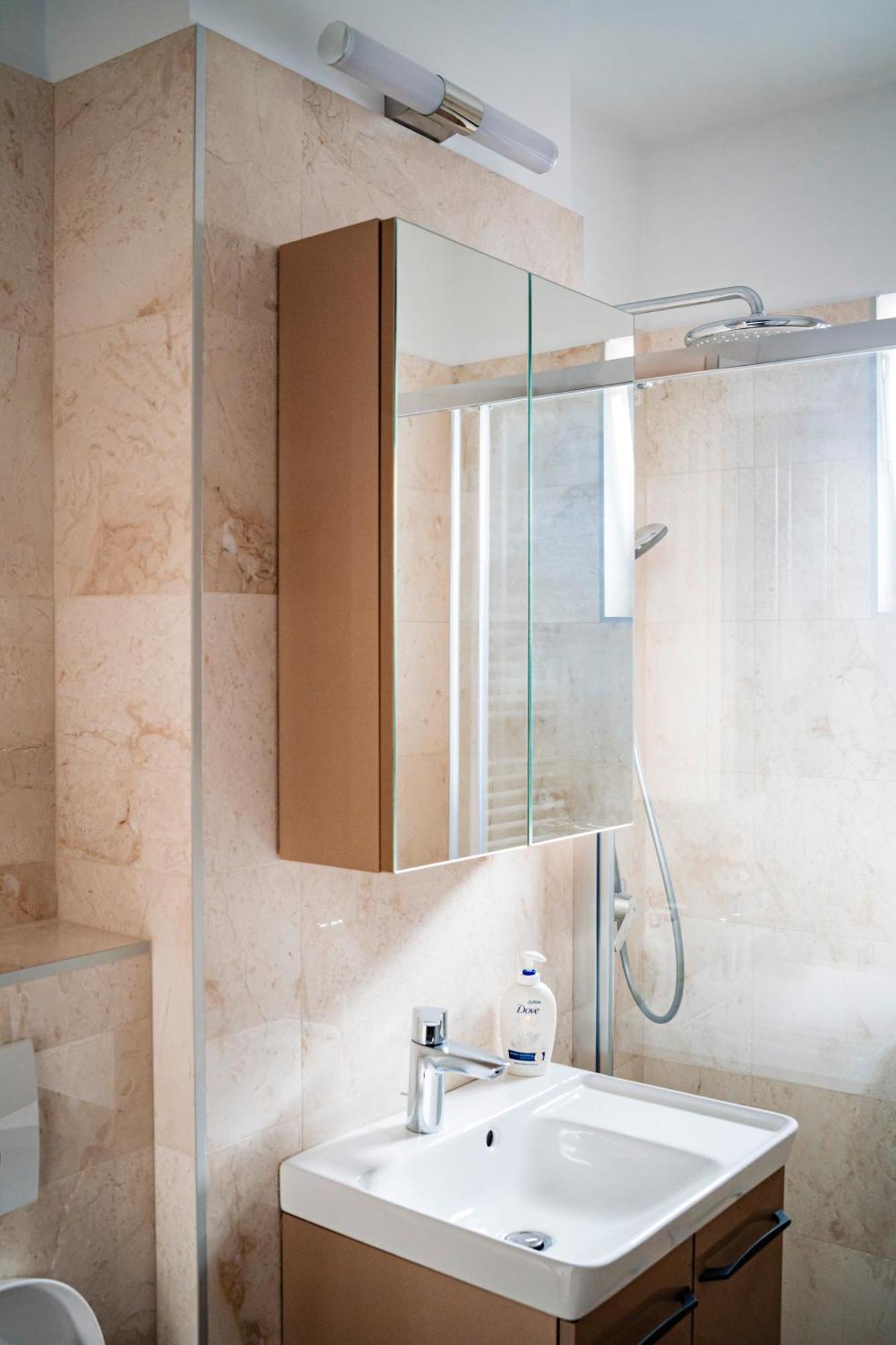 Downtown Apartment Râmnicu Vâlcea 외부 사진
